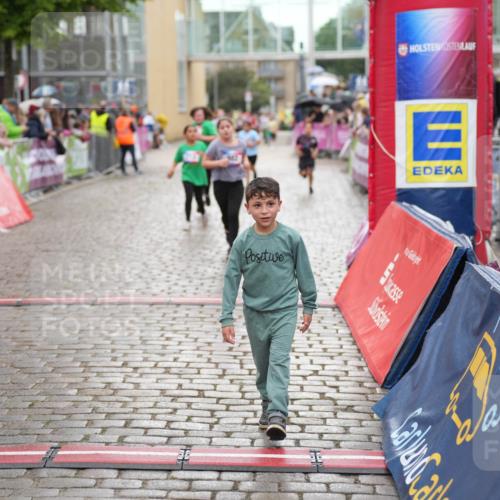 12.06.2026 - Holstenköstenlauf LAZAROV Photography http://msf.ph/oto/9742860 12.06.2026 16:39:09 Laufen 601, 260, 620, 707, 712, 982 meine-sportfotos.de