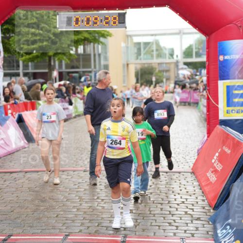 12.06.2026 - Holstenköstenlauf LAZAROV Photography http://msf.ph/oto/9742893 12.06.2026 16:39:30 Laufen 0, 09, 28, 714, 23, 893, 264, 19, 23, 253, 264, 619, 719, 892, 893, 1078, 1095 meine-sportfotos.de