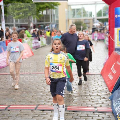 12.06.2026 - Holstenköstenlauf LAZAROV Photography http://msf.ph/oto/9742896 12.06.2026 16:39:31 Laufen 23, 264, 893, 23, 253, 619, 719, 892, 893, 1078, 1095 meine-sportfotos.de