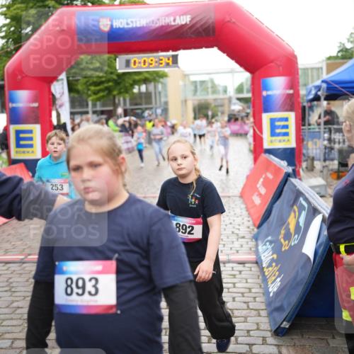 12.06.2026 - Holstenköstenlauf LAZAROV Photography http://msf.ph/oto/9742908 12.06.2026 16:39:36 Laufen 253, 893, 0, 09, 34, 892, 278, 619, 1078, 1090, 1095, 1286, 1306 meine-sportfotos.de