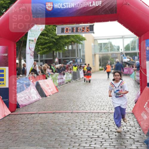12.06.2026 - Holstenköstenlauf LAZAROV Photography http://msf.ph/oto/9742964 12.06.2026 16:41:58 Laufen 262, 60, 13, 262 meine-sportfotos.de