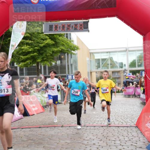 12.06.2026 - Holstenköstenlauf LAZAROV Photography http://msf.ph/oto/9743041 12.06.2026 16:50:46 Laufen 913, 1069, 10, 230, 508, 18, 226, 230, 508, 901, 908, 913, 1064, 1069, 1148, 1149 meine-sportfotos.de