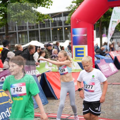 12.06.2026 - Holstenköstenlauf LAZAROV Photography http://msf.ph/oto/9743135 12.06.2026 16:51:49 Laufen 742, 124, 10, 08, 989, 1277, 1512, 118, 124, 521, 657, 743, 757, 989, 1041, 1075, 1269, 1277, 1512 meine-sportfotos.de