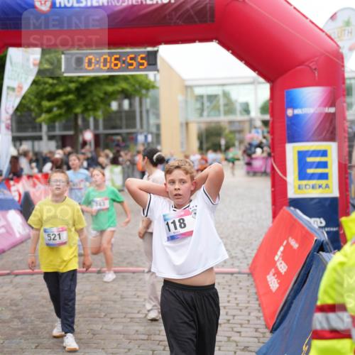 12.06.2026 - Holstenköstenlauf LAZAROV Photography http://msf.ph/oto/9743147 12.06.2026 16:51:54 Laufen 521, 10, 06, 55, 743, 118, 62, 118, 133, 657, 743, 904, 1075 meine-sportfotos.de