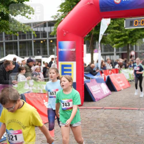 12.06.2026 - Holstenköstenlauf LAZAROV Photography http://msf.ph/oto/9743152 12.06.2026 16:51:57 Laufen 521, 657, 743, 0, 06, 58, 62, 133, 650, 657, 743, 904, 906, 1150, 1423 meine-sportfotos.de