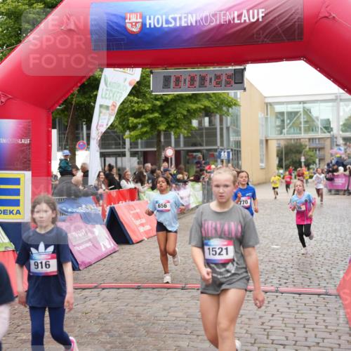 12.06.2026 - Holstenköstenlauf LAZAROV Photography http://msf.ph/oto/9743201 12.06.2026 16:52:24 Laufen 915, 916, 656, 1521, 770, 75, 55, 239, 513, 516, 656, 738, 770, 916, 1521 meine-sportfotos.de