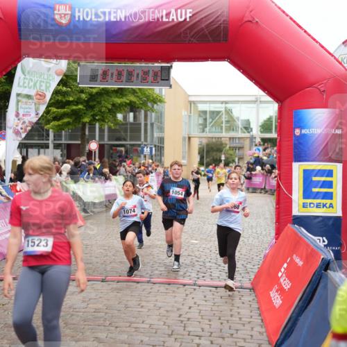 12.06.2026 - Holstenköstenlauf LAZAROV Photography http://msf.ph/oto/9743228 12.06.2026 16:52:48 Laufen 1523, 1074, 1054, 16, 68, 3, 234, 912, 987, 1054, 1068, 1074, 1275, 1276, 1523, 1530 meine-sportfotos.de