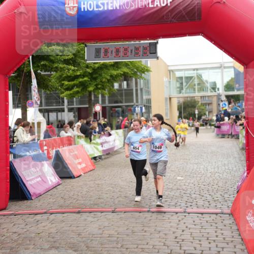 12.06.2026 - Holstenköstenlauf LAZAROV Photography http://msf.ph/oto/9743289 12.06.2026 16:53:32 Laufen 654, 1049, 16, 514, 517, 654, 1049 meine-sportfotos.de