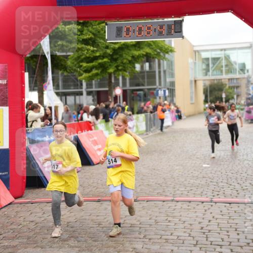 12.06.2026 - Holstenköstenlauf LAZAROV Photography http://msf.ph/oto/9743301 12.06.2026 16:53:40 Laufen 517, 514, 105, 514, 517, 1053, 1063 meine-sportfotos.de