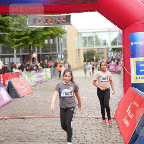 12.06.2026 - Holstenköstenlauf LAZAROV Photography http://msf.ph/oto/9743308 12.06.2026 16:53:44 Laufen 0, 08, 45, 1053, 1063, 60, 1053, 1063 meine-sportfotos.de
