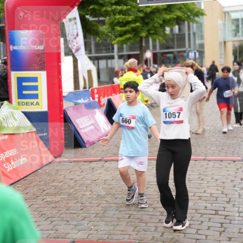 12.06.2026 - Holstenköstenlauf LAZAROV Photography http://msf.ph/oto/9743329 12.06.2026 16:54:21 Laufen 1051, 660, 1057, 660, 986, 1051, 1057 meine-sportfotos.de