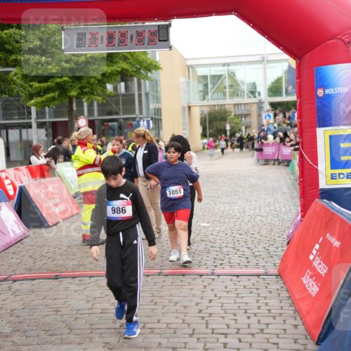 12.06.2026 - Holstenköstenlauf LAZAROV Photography http://msf.ph/oto/9743333 12.06.2026 16:54:24 Laufen 986, 1051, 160, 986, 1051 meine-sportfotos.de