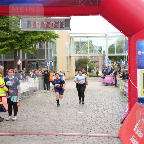 12.06.2026 - Holstenköstenlauf LAZAROV Photography http://msf.ph/oto/9743341 12.06.2026 16:54:56 Laufen 1558, 1060, 1071, 60, 1060, 1071 meine-sportfotos.de