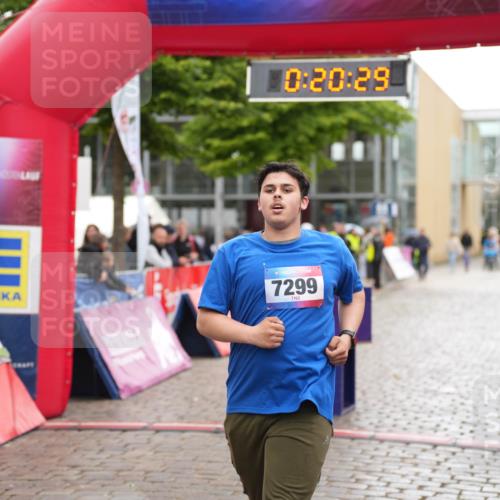 12.06.2026 - Holstenköstenlauf LAZAROV Photography http://msf.ph/oto/9743353 12.06.2026 17:05:27 Laufen 10, 20, 29, 0, 7299, 8 meine-sportfotos.de