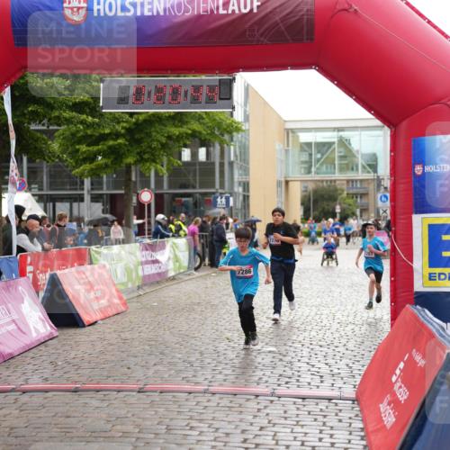 12.06.2026 - Holstenköstenlauf LAZAROV Photography http://msf.ph/oto/9743362 12.06.2026 17:05:43 Laufen 286, 727, 7287, 13 meine-sportfotos.de