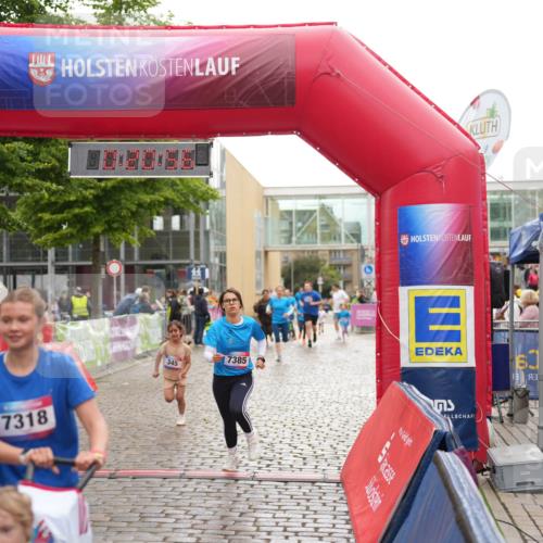12.06.2026 - Holstenköstenlauf LAZAROV Photography http://msf.ph/oto/9743376 12.06.2026 17:05:55 Laufen 7318, 7385, 345 meine-sportfotos.de
