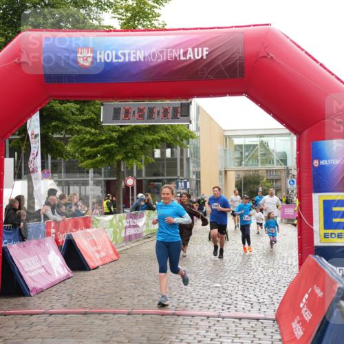 12.06.2026 - Holstenköstenlauf LAZAROV Photography http://msf.ph/oto/9743380 12.06.2026 17:05:59 Laufen 7304, 7383 meine-sportfotos.de