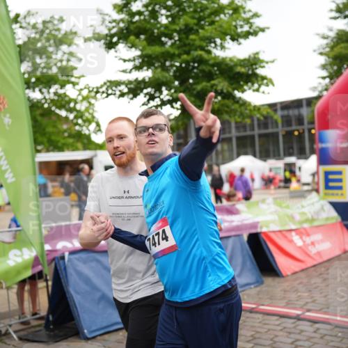 12.06.2026 - Holstenköstenlauf LAZAROV Photography http://msf.ph/oto/9743402 12.06.2026 17:06:15 Laufen 9, 7474 meine-sportfotos.de