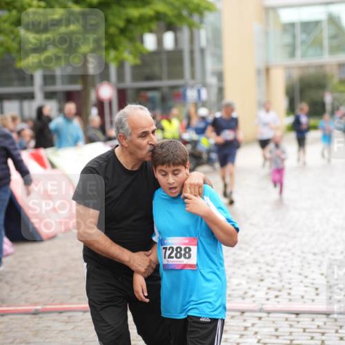 12.06.2026 - Holstenköstenlauf LAZAROV Photography http://msf.ph/oto/9743416 12.06.2026 17:06:25 Laufen 7288 meine-sportfotos.de