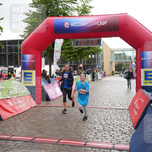 12.06.2026 - Holstenköstenlauf LAZAROV Photography http://msf.ph/oto/9743429 12.06.2026 17:06:35 Laufen 298, 215 meine-sportfotos.de