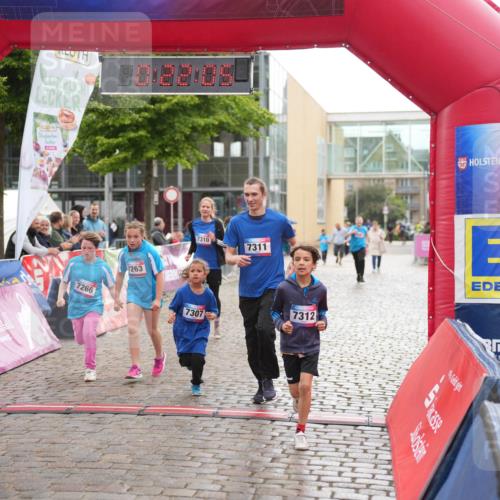 12.06.2026 - Holstenköstenlauf LAZAROV Photography http://msf.ph/oto/9743450 12.06.2026 17:07:04 Laufen 7266, 7263, 7310, 7307, 7311, 7312, 13 meine-sportfotos.de
