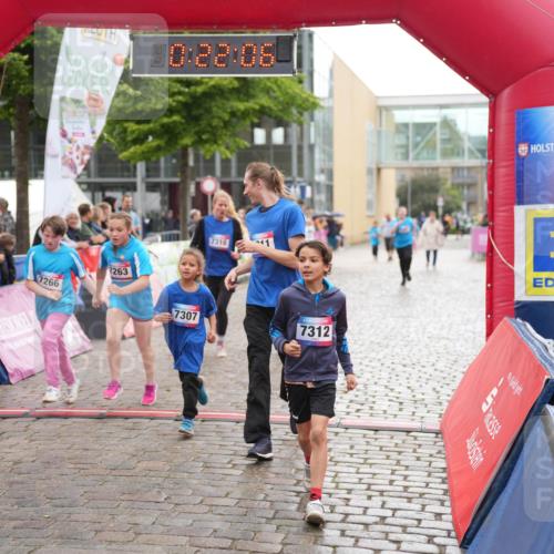 12.06.2026 - Holstenköstenlauf LAZAROV Photography http://msf.ph/oto/9743451 12.06.2026 17:07:05 Laufen 7266, 7263, 0, 22, 06, 7310, 41, 7307, 7312, 21 meine-sportfotos.de