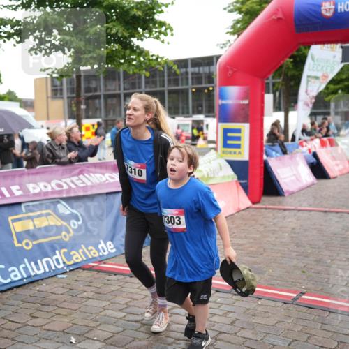 12.06.2026 - Holstenköstenlauf LAZAROV Photography http://msf.ph/oto/9743462 12.06.2026 17:07:10 Laufen 7310, 303, 0, 22, 11, 7201 meine-sportfotos.de