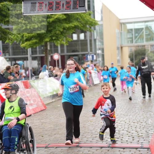 12.06.2026 - Holstenköstenlauf LAZAROV Photography http://msf.ph/oto/9743520 12.06.2026 17:08:19 Laufen 7271 meine-sportfotos.de