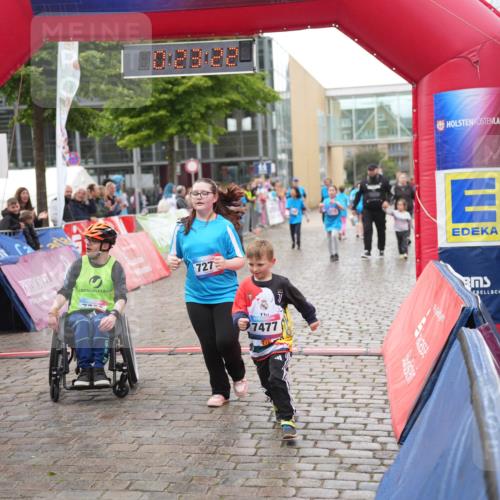 12.06.2026 - Holstenköstenlauf LAZAROV Photography http://msf.ph/oto/9743521 12.06.2026 17:08:20 Laufen 39, 727, 7477, 6 meine-sportfotos.de
