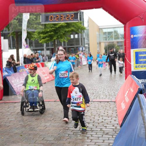 12.06.2026 - Holstenköstenlauf LAZAROV Photography http://msf.ph/oto/9743522 12.06.2026 17:08:21 Laufen 39, 10, 23, 22, 7271, 7477, 6 meine-sportfotos.de