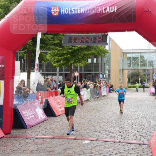 12.06.2026 - Holstenköstenlauf LAZAROV Photography http://msf.ph/oto/9743547 12.06.2026 17:09:11 Laufen 7001, 7276 meine-sportfotos.de