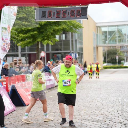 12.06.2026 - Holstenköstenlauf LAZAROV Photography http://msf.ph/oto/9743576 12.06.2026 17:10:59 Laufen 7507, 36 meine-sportfotos.de