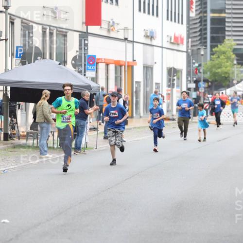 12.06.2026 - Holstenköstenlauf Andreas Tolksdorf http://msf.ph/oto/9743888 12.06.2026 17:06:44 Laufen 14, 143, 7360, 7296, 7319 meine-sportfotos.de