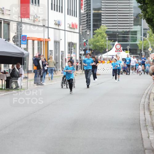 12.06.2026 - Holstenköstenlauf Andreas Tolksdorf http://msf.ph/oto/9743913 12.06.2026 17:07:10 Laufen 5, 7286, 7385 meine-sportfotos.de