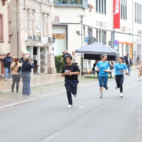 12.06.2026 - Holstenköstenlauf Andreas Tolksdorf http://msf.ph/oto/9743923 12.06.2026 17:07:24 Laufen 7385 meine-sportfotos.de