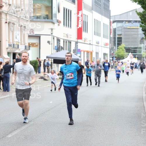 12.06.2026 - Holstenköstenlauf Andreas Tolksdorf http://msf.ph/oto/9743952 12.06.2026 17:07:44 Laufen 7474 meine-sportfotos.de