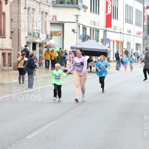12.06.2026 - Holstenköstenlauf Andreas Tolksdorf http://msf.ph/oto/9743979 12.06.2026 17:08:11 Laufen 3726, 7413, 7283 meine-sportfotos.de
