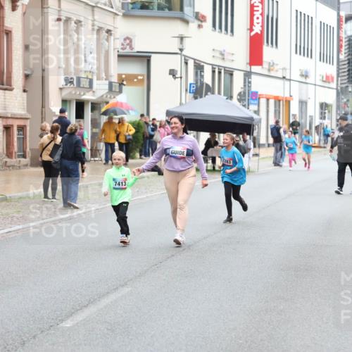 12.06.2026 - Holstenköstenlauf Andreas Tolksdorf http://msf.ph/oto/9743980 12.06.2026 17:08:11 Laufen 7413 meine-sportfotos.de