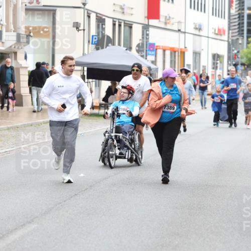 12.06.2026 - Holstenköstenlauf Andreas Tolksdorf http://msf.ph/oto/9743989 12.06.2026 17:08:24 Laufen 7263, 7388, 7389 meine-sportfotos.de