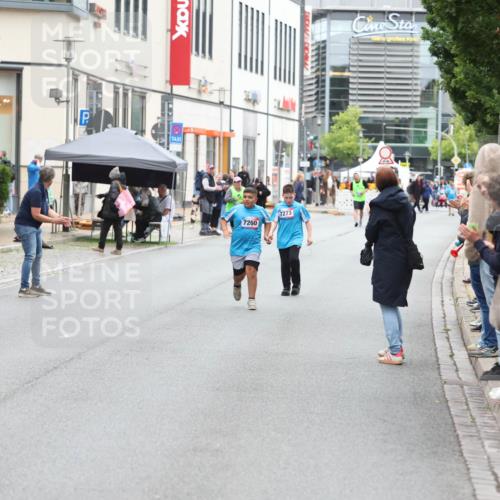 12.06.2026 - Holstenköstenlauf Andreas Tolksdorf http://msf.ph/oto/9744054 12.06.2026 17:09:28 Laufen 7260, 7273 meine-sportfotos.de