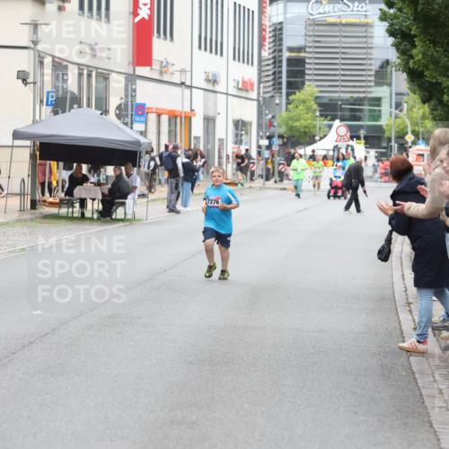 12.06.2026 - Holstenköstenlauf Andreas Tolksdorf http://msf.ph/oto/9744073 12.06.2026 17:10:06 Laufen 7276 meine-sportfotos.de