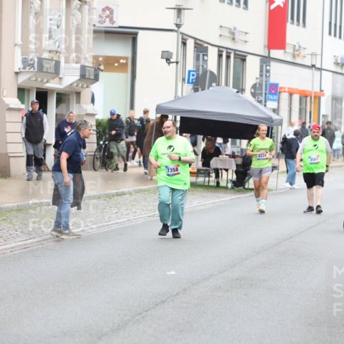 12.06.2026 - Holstenköstenlauf Andreas Tolksdorf http://msf.ph/oto/9744080 12.06.2026 17:10:36 Laufen 7358, 4220, 7507, 7392 meine-sportfotos.de