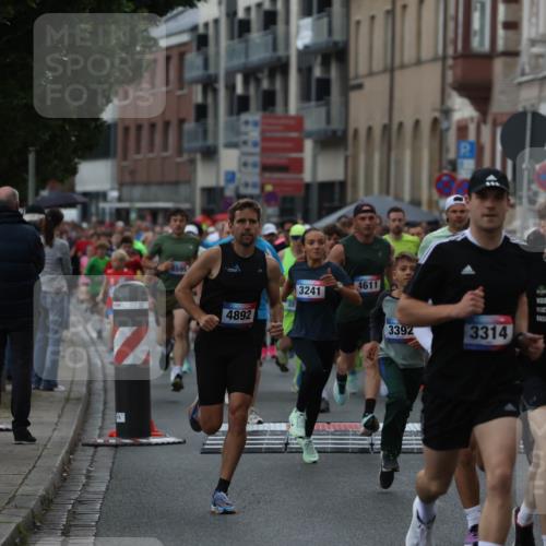 12.06.2026 - Holstenköstenlauf Andreas Tolksdorf http://msf.ph/oto/9744133 12.06.2026 17:33:20 Laufen 4892, 3241, 4611, 3392, 3314, 3059 meine-sportfotos.de