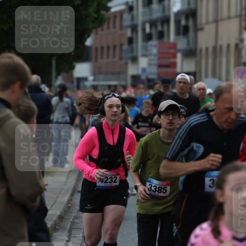 12.06.2026 - Holstenköstenlauf Andreas Tolksdorf http://msf.ph/oto/9744158 12.06.2026 17:33:40 Laufen 4232, 3385, 3, 95, 8, 35 meine-sportfotos.de