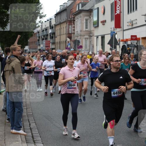 12.06.2026 - Holstenköstenlauf Andreas Tolksdorf http://msf.ph/oto/9744186 12.06.2026 17:34:04 Laufen 410, 3551, 3815, 452, 3389, 527, 3644, 4455, 3158, 15 meine-sportfotos.de