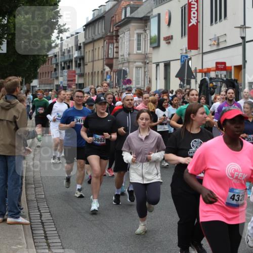 12.06.2026 - Holstenköstenlauf Andreas Tolksdorf http://msf.ph/oto/9744257 12.06.2026 17:34:50 Laufen 483, 3418, 405, 4321, 3802, 3529, 432 meine-sportfotos.de