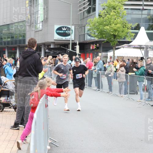12.06.2026 - Holstenköstenlauf Andreas Tolksdorf http://msf.ph/oto/9744299 12.06.2026 17:50:05 Laufen 5311, 3314, 265 meine-sportfotos.de