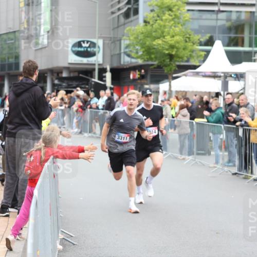 12.06.2026 - Holstenköstenlauf Andreas Tolksdorf http://msf.ph/oto/9744301 12.06.2026 17:50:06 Laufen 3311, 1214, 295 meine-sportfotos.de