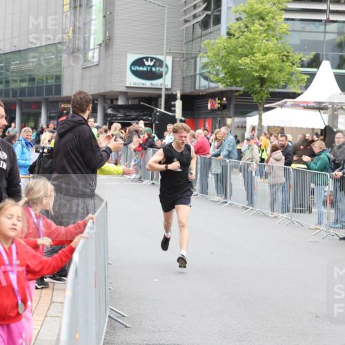 12.06.2026 - Holstenköstenlauf Andreas Tolksdorf http://msf.ph/oto/9744306 12.06.2026 17:50:13 Laufen 265 meine-sportfotos.de