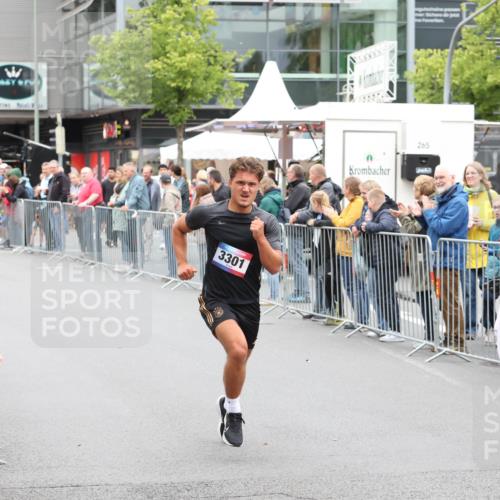 12.06.2026 - Holstenköstenlauf Andreas Tolksdorf http://msf.ph/oto/9744310 12.06.2026 17:50:20 Laufen 3301, 265 meine-sportfotos.de